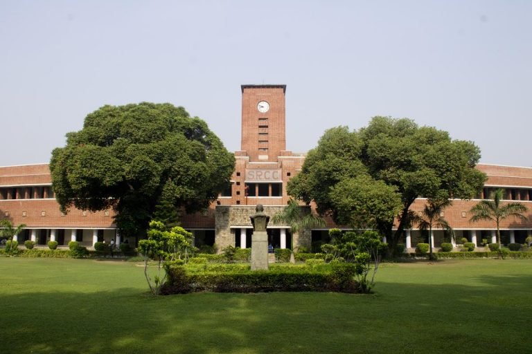 Theft at SRCC’s Women Hostel, FIR Registered Theft at SRCC’s Women Hostel, FIR Registered