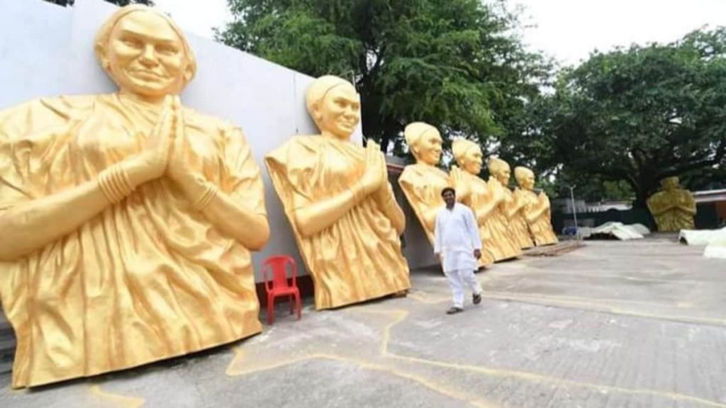 Phoolan Devi's statues in one of the 18 districts of Bihar. 